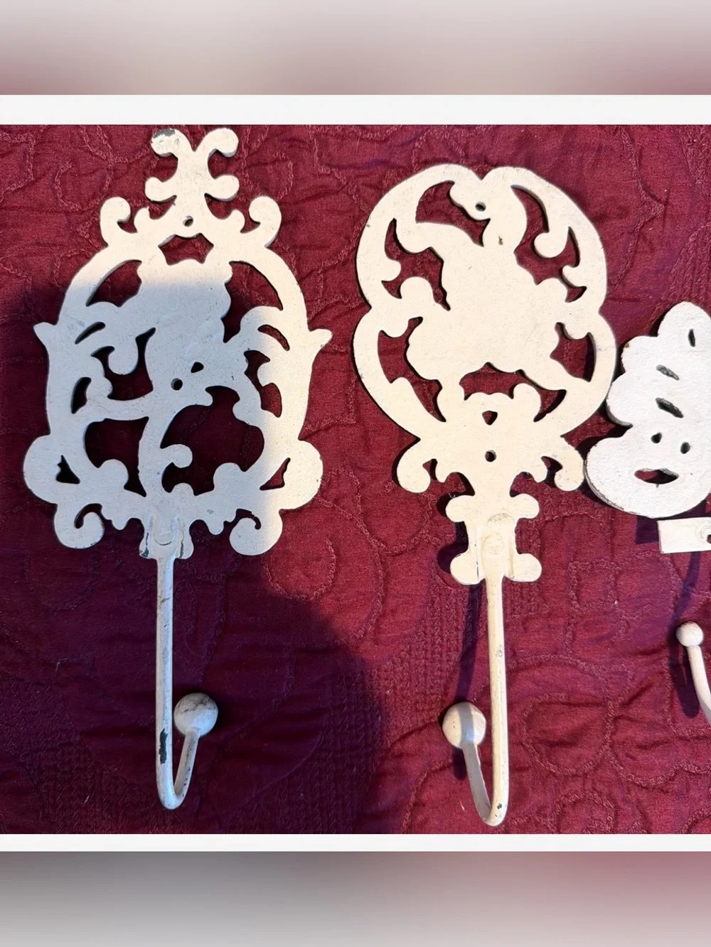 Set of 4 Ornate Decorative Wall Hooks in Distressed Ivory/ cream